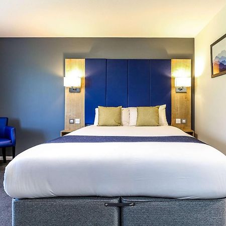 Days Inn Hotel Гретна Грийн Екстериор снимка