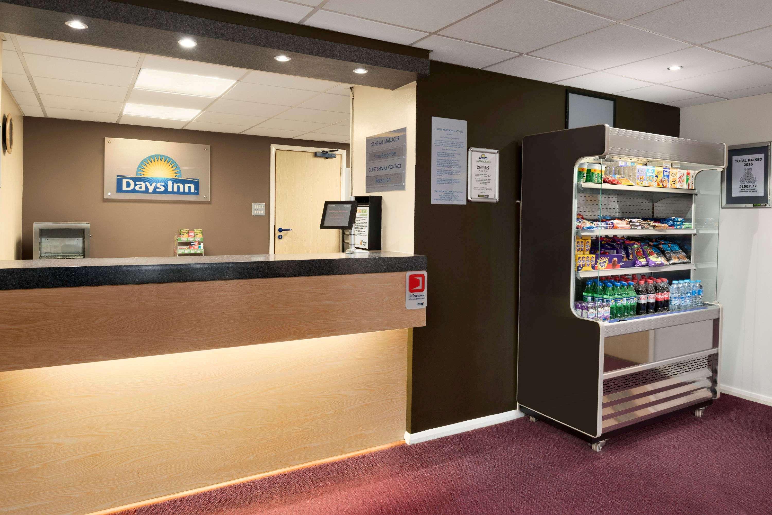 Days Inn Hotel Гретна Грийн Екстериор снимка