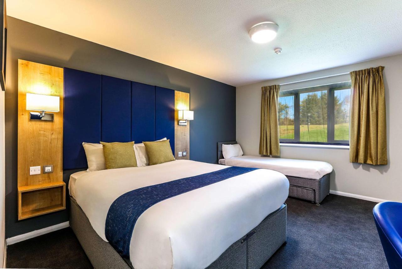 Days Inn Hotel Гретна Грийн Екстериор снимка