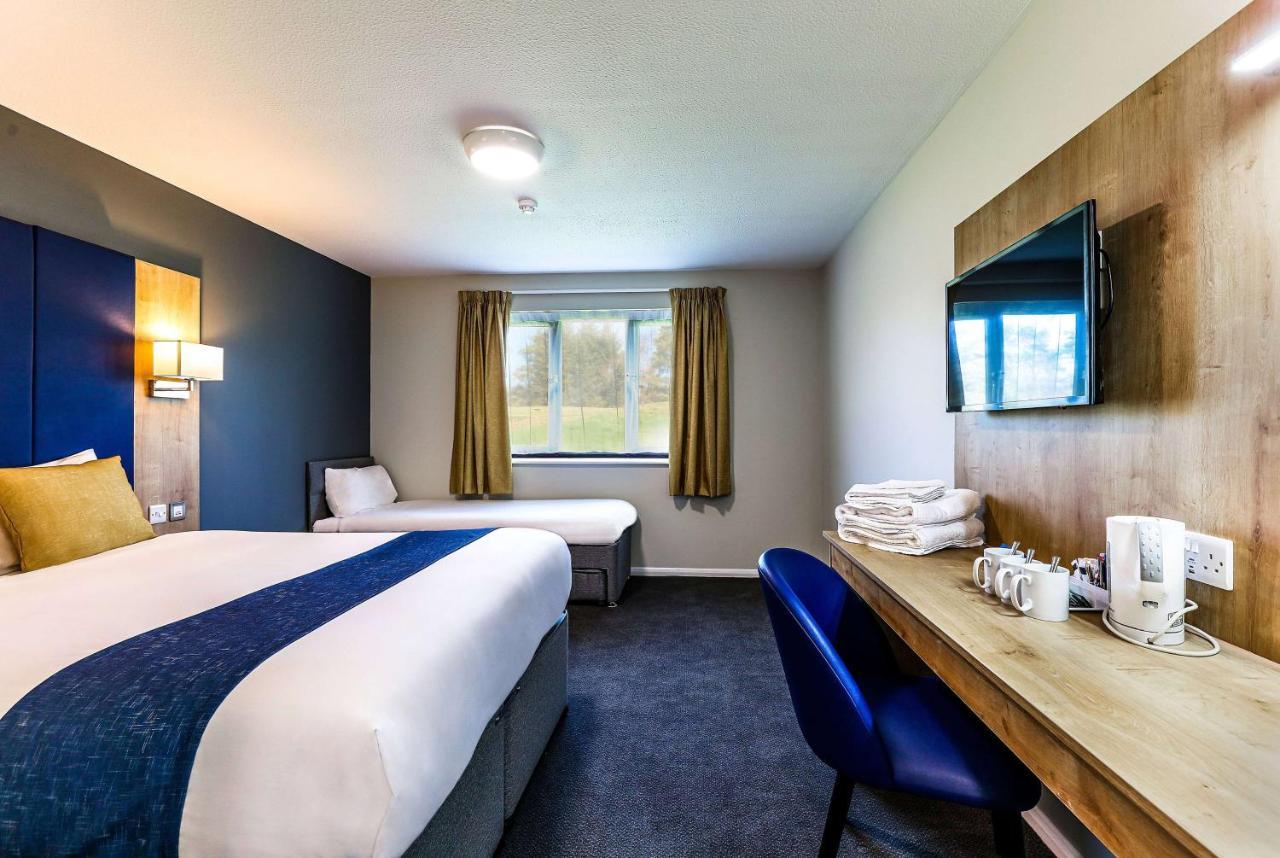 Days Inn Hotel Гретна Грийн Екстериор снимка