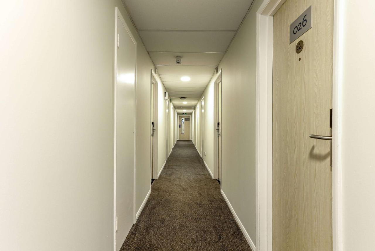 Days Inn Hotel Гретна Грийн Екстериор снимка