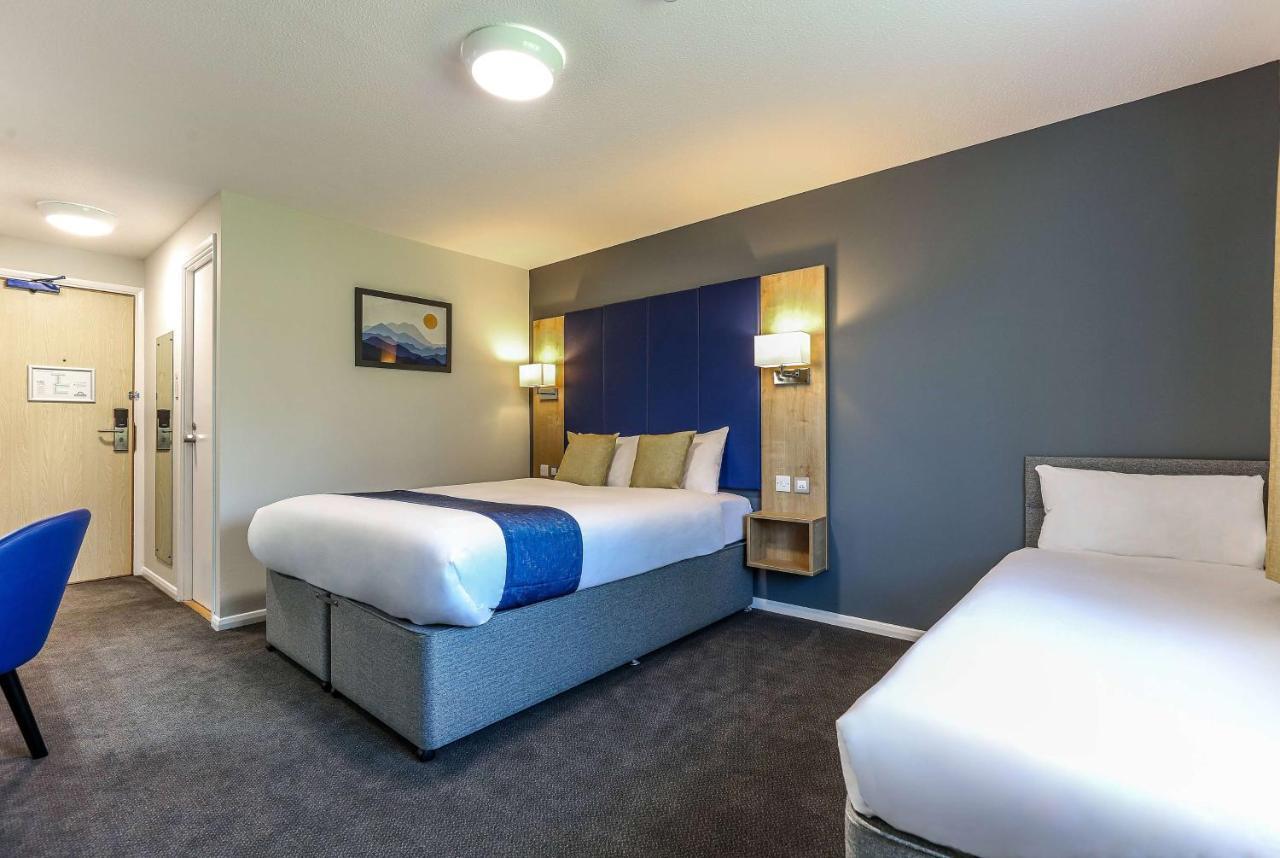Days Inn Hotel Гретна Грийн Екстериор снимка