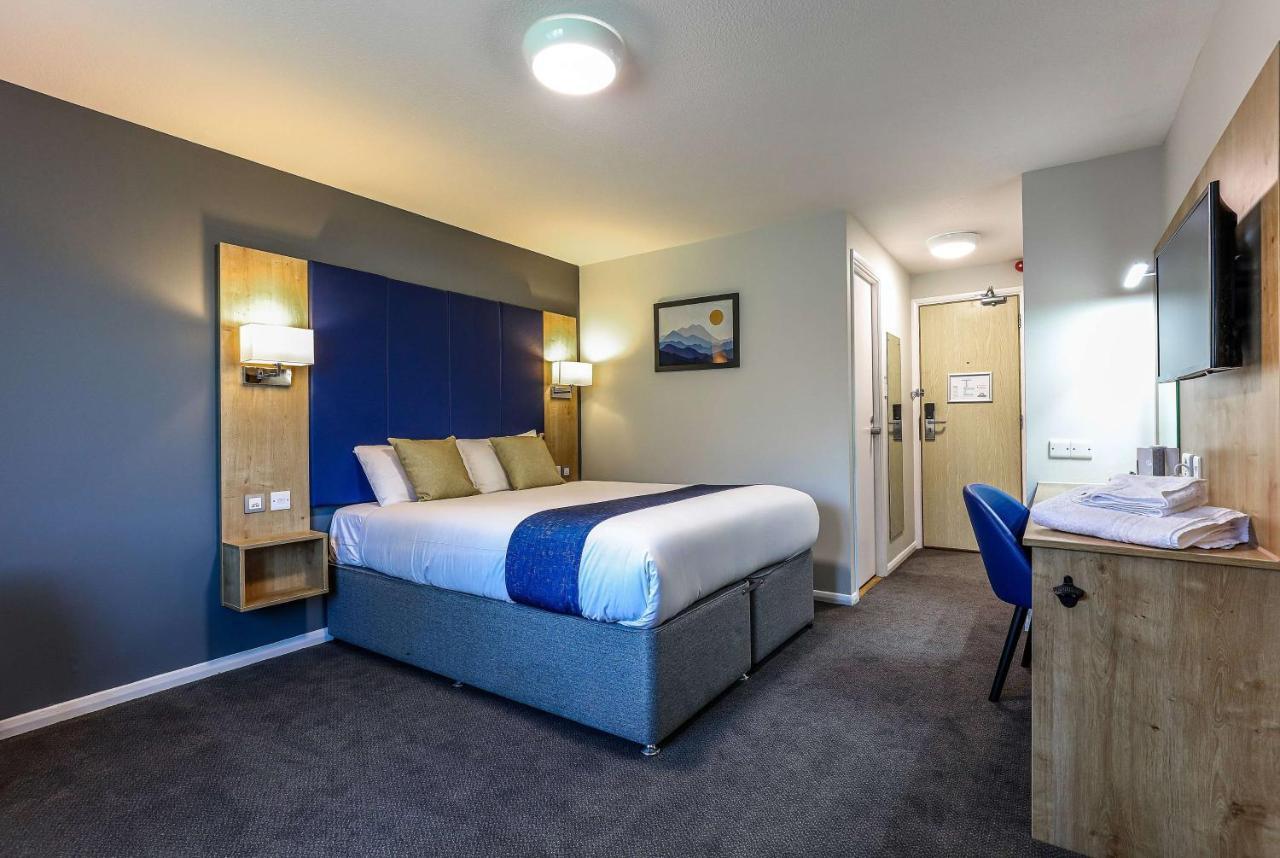 Days Inn Hotel Гретна Грийн Екстериор снимка